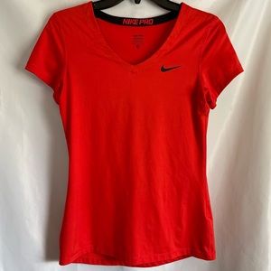 Nike Pro Womens Short Sleeve V-Neck Dri-Fit Tee Shirt Medium Orange